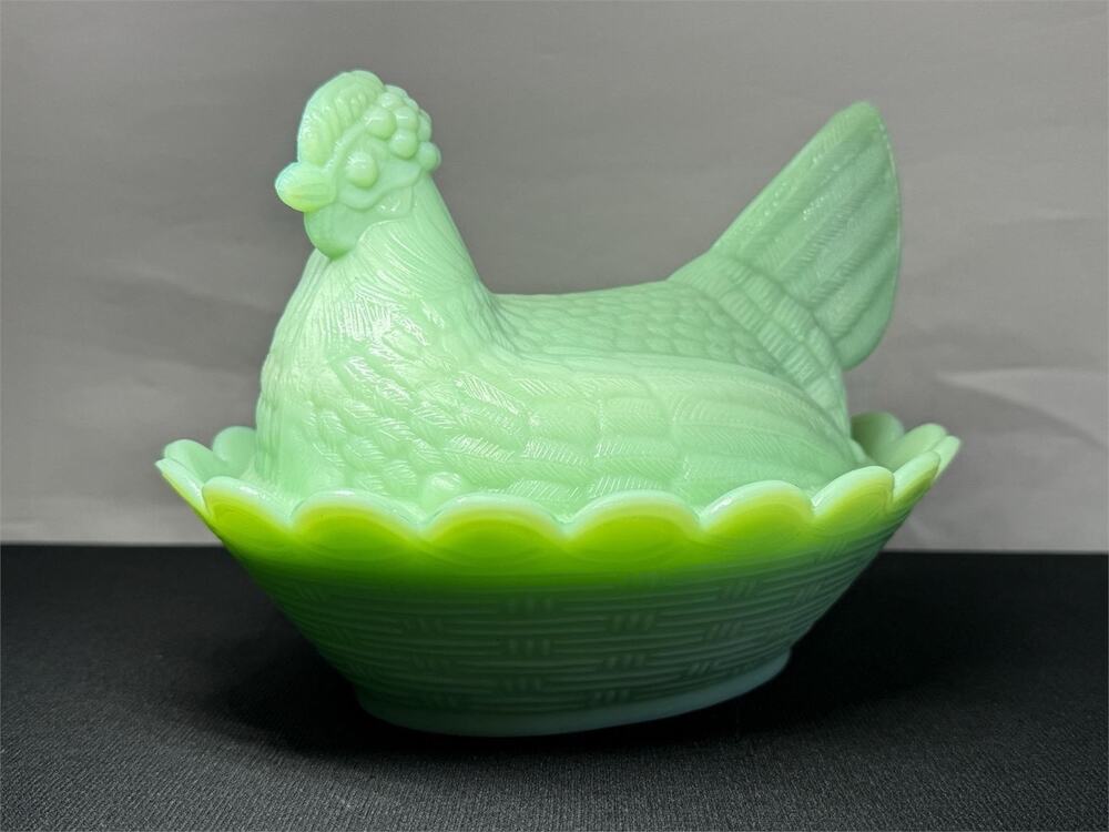 Vintage Gibson Mosser Jadeite Hen Chicken On Nest Glass Nesting With Lid
